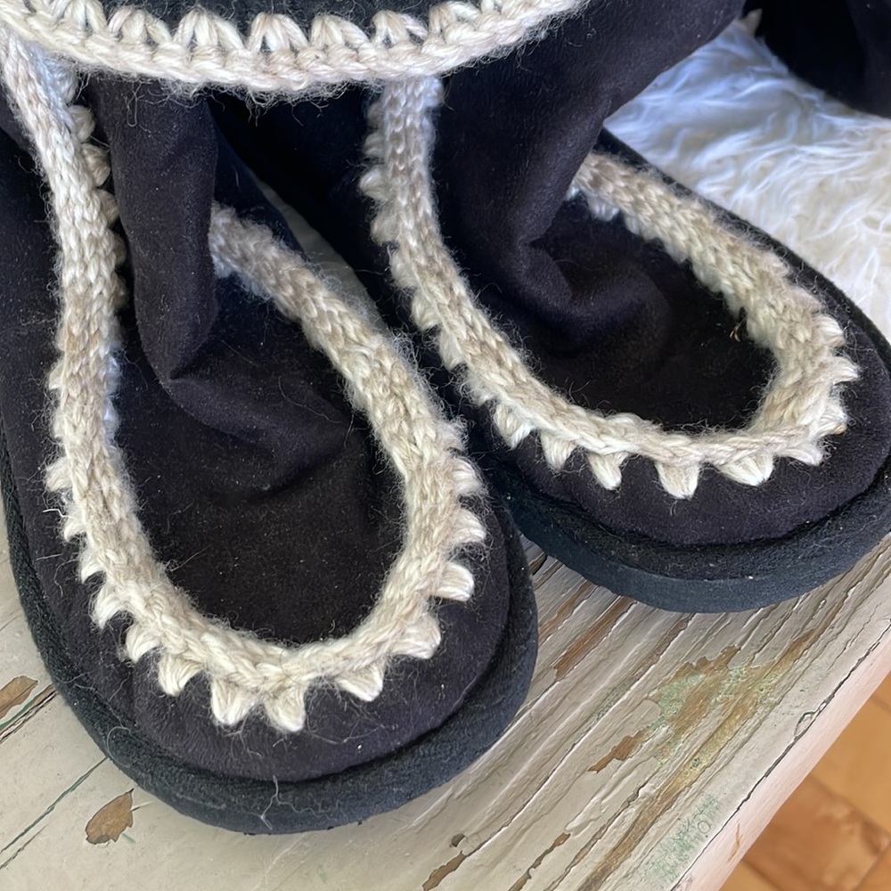Vintage Unlisted Black Suede Crocheted Fold-over Western Booties Slippers Size 8 - Picture 4 of 4